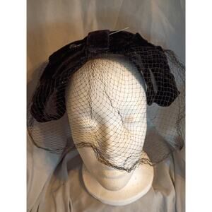 Vintage Velvet Fascinator With Bow And Veil Black